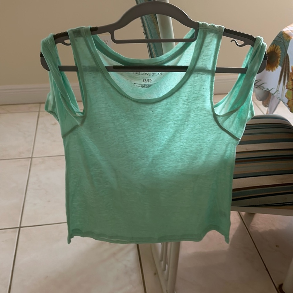 Cold shoulder top